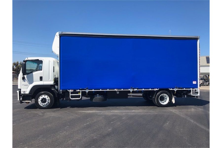 12 pallet curtainsider