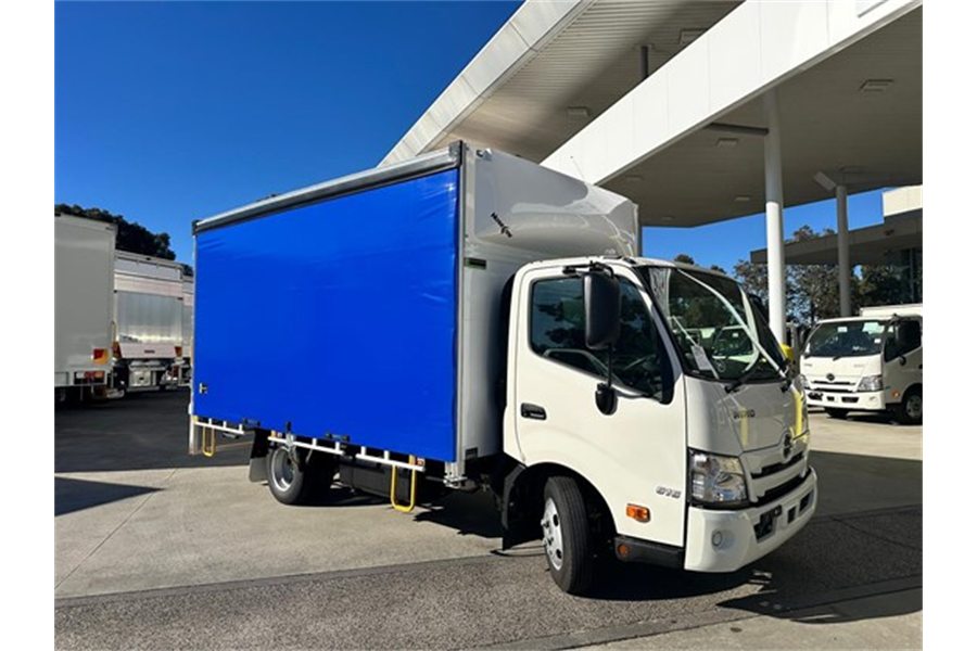 4 pallet curtainsider